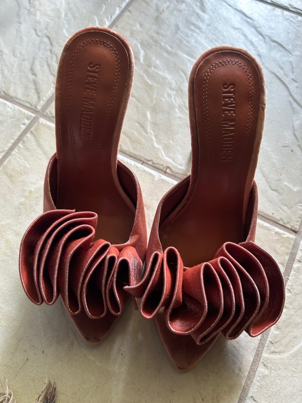 STEVE MADDEN Affinity METALLIC Terracotta Satin RUFFLE Slide Sandals HEELS 7.5